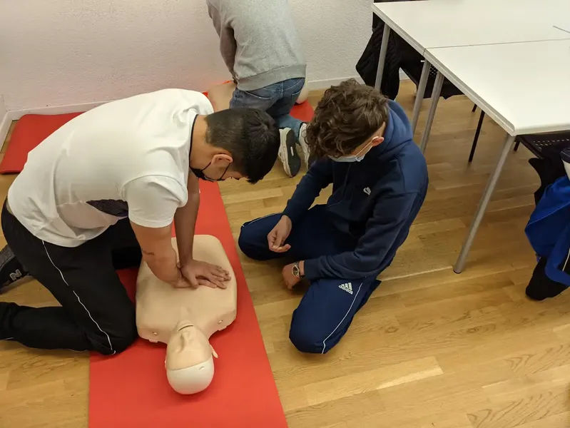 Ambulans Gelene Kadar: Acil Durumda Yapılması Gerekenler